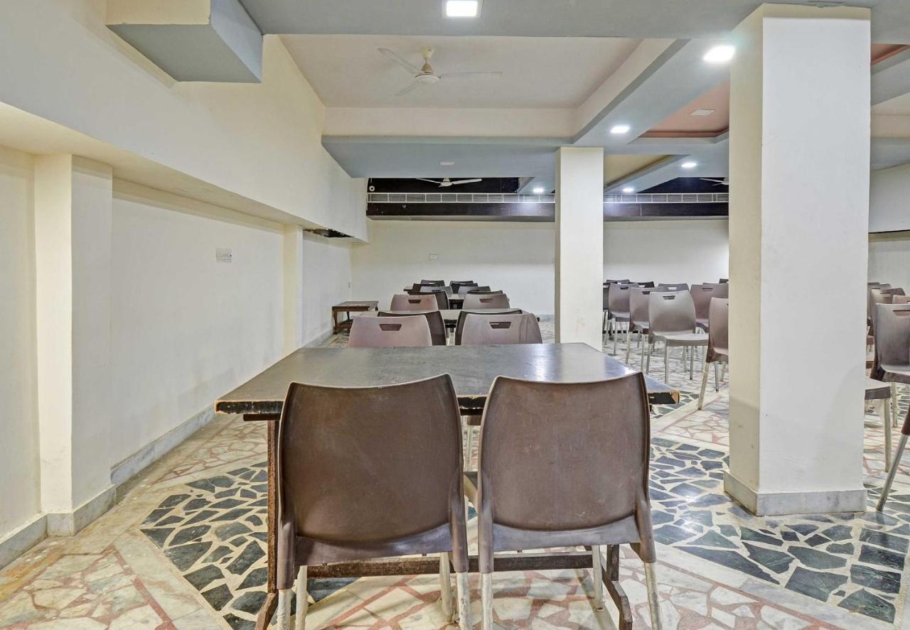 Collection O The Sunrise Hotel Udaipur Ngoại thất bức ảnh